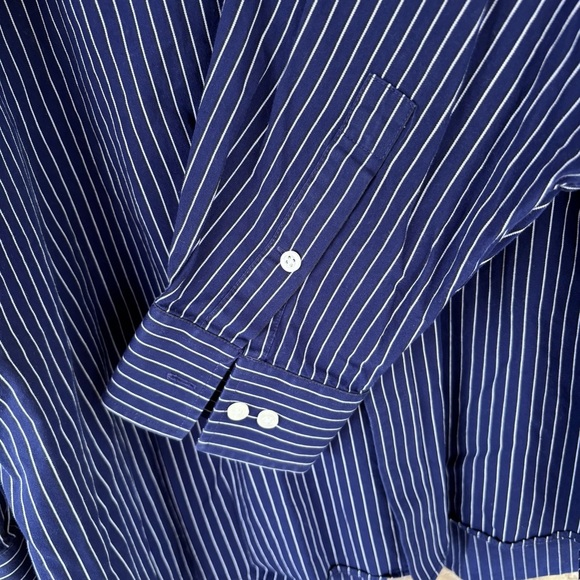 Michael Kors Blue and White Casual‎ Button Down Shirt - Picture 4 of 4